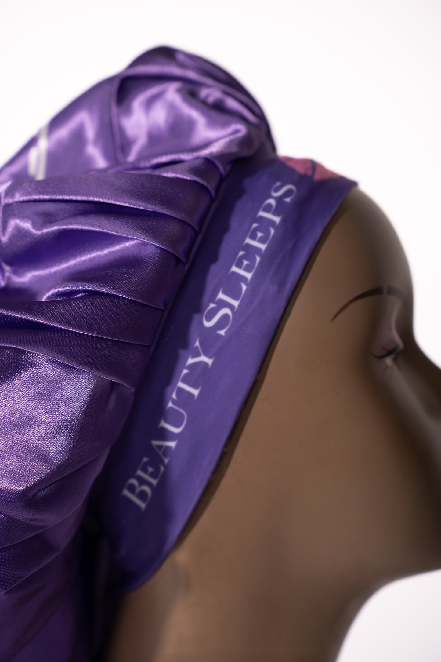 'Bags Never Sleep' Bonnets