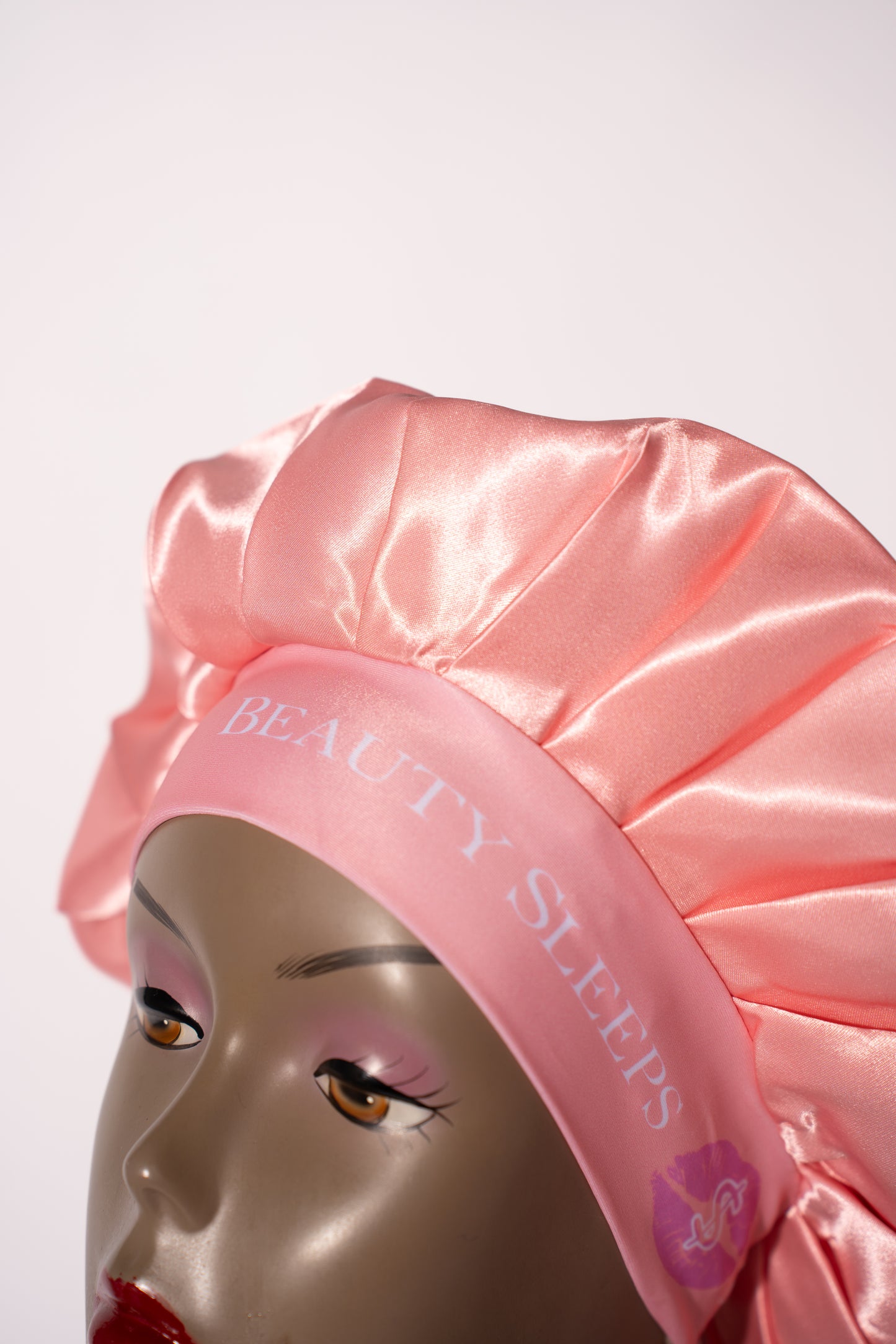 'Bags Never Sleep' Bonnets