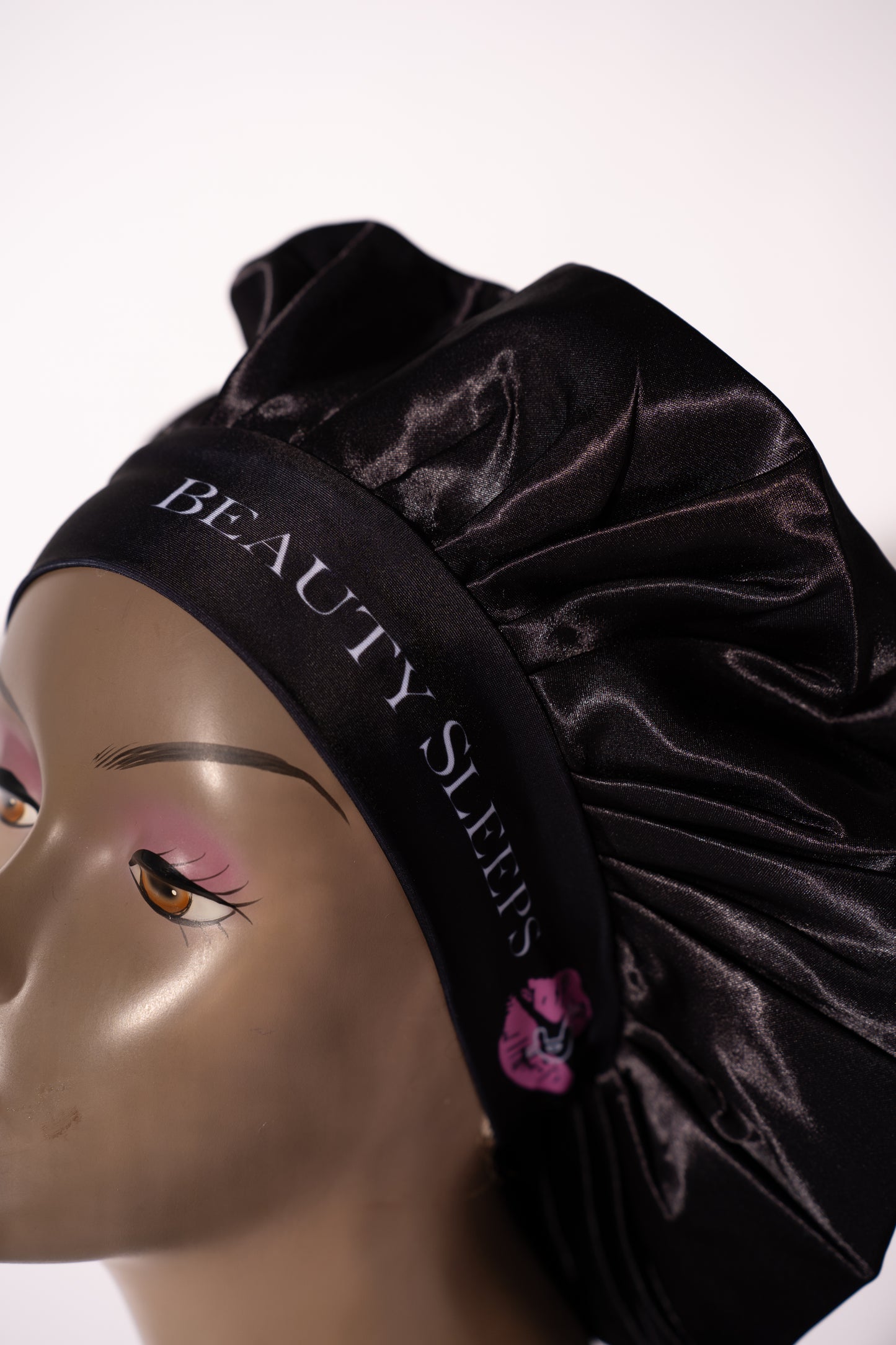 'Bags Never Sleep' Bonnets